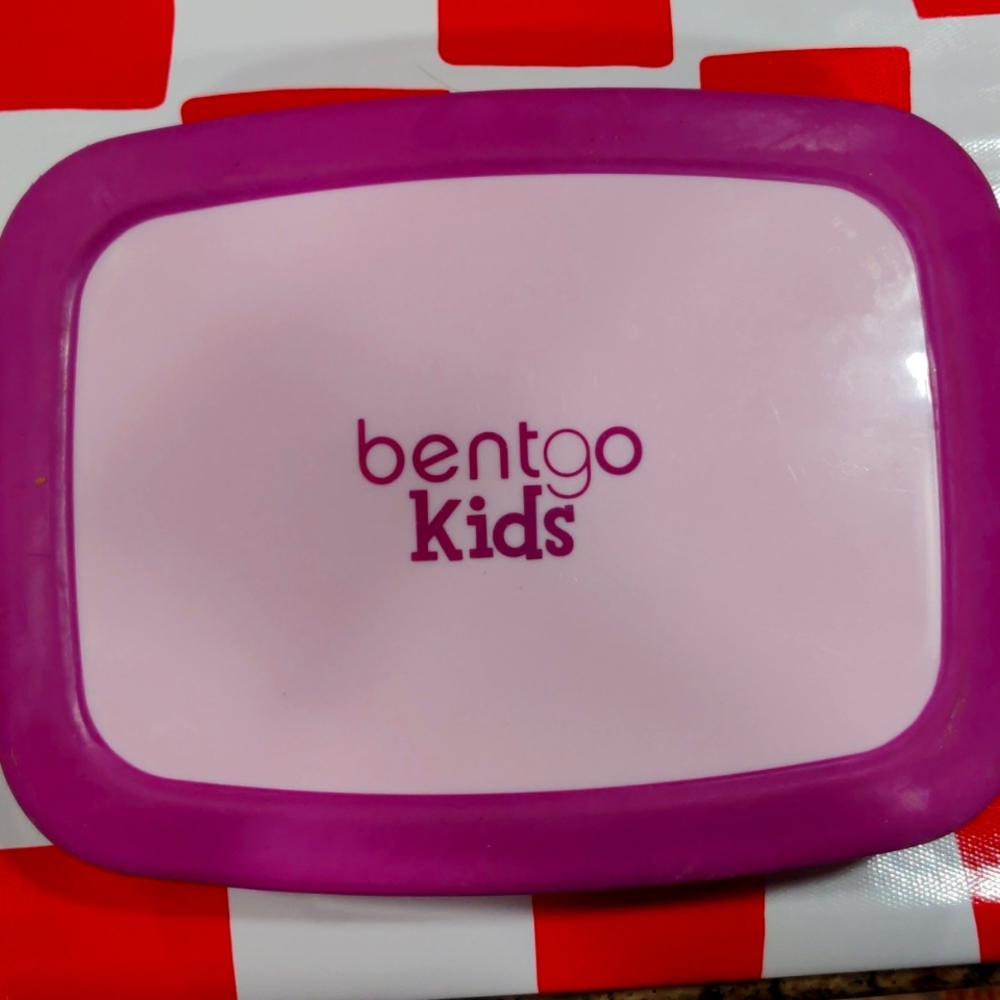 Bentgo 5 compartment - barely used - purple